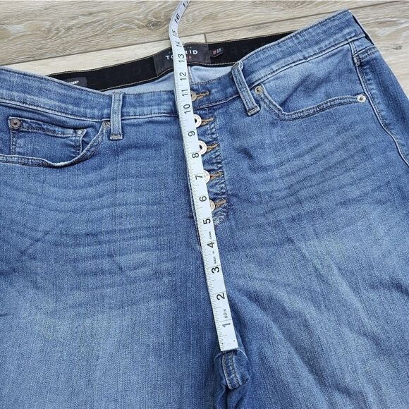 Torrid Sky High Skinny jeans 18r button fly stretchy comfortable - Picture 8 of 10